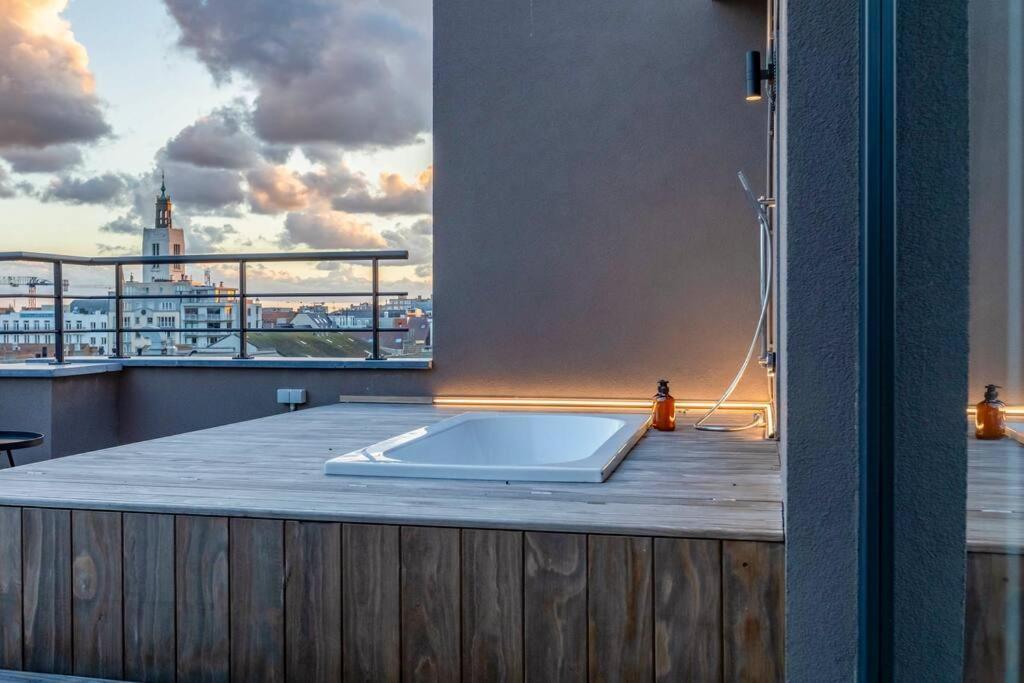 Love Nest - Your Cosy Penthouse Οστένδη Εξωτερικό φωτογραφία