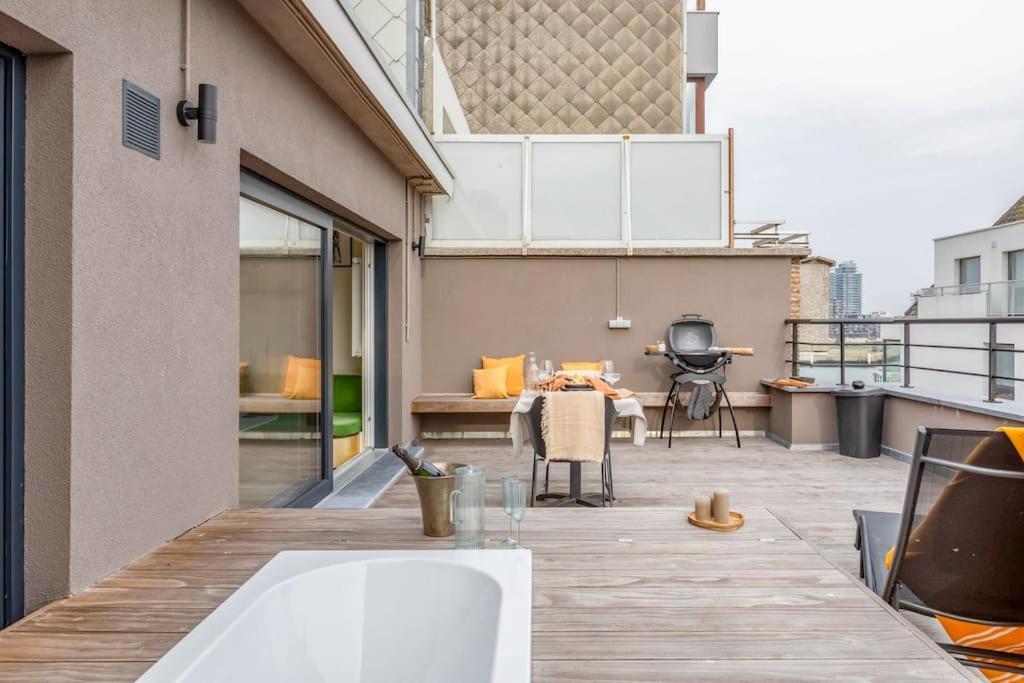 Love Nest - Your Cosy Penthouse Οστένδη Εξωτερικό φωτογραφία