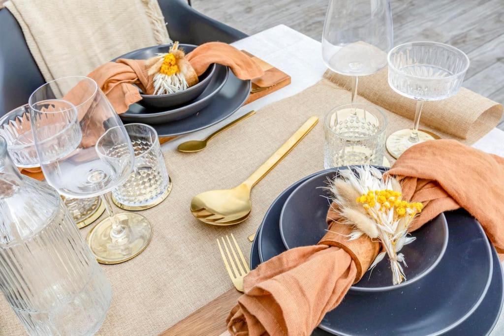 Love Nest - Your Cosy Penthouse Οστένδη Εξωτερικό φωτογραφία