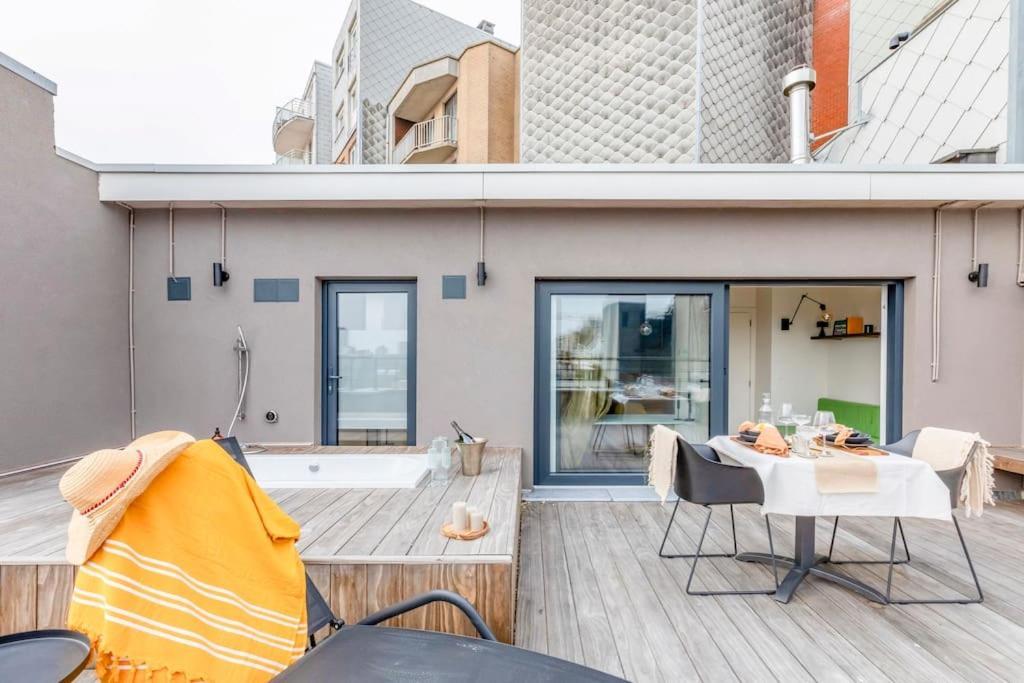 Love Nest - Your Cosy Penthouse Οστένδη Εξωτερικό φωτογραφία