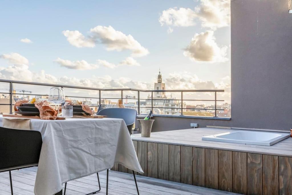 Love Nest - Your Cosy Penthouse Οστένδη Εξωτερικό φωτογραφία