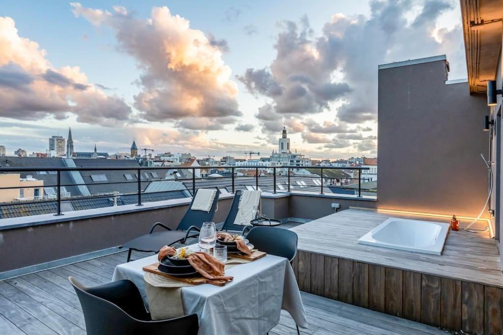 Love Nest - Your Cosy Penthouse Οστένδη Εξωτερικό φωτογραφία